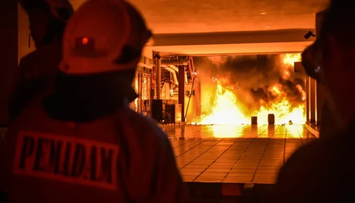 RS Polri Terus Identifikasi Korban Kebakaran Glodok Plaza