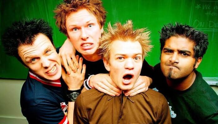 SUM 41 Resmi Bubar setelah Pertunjukan Terakhir di Toronto