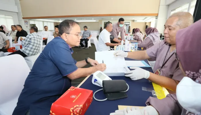 Maulana dan Diza, Wali Kota dan Wakil Wali Kota Terpilih Jambi, Lakukan Pemeriksaan Kesehatan