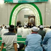 Gubernur Al Haris Bersama Pejabat Pemprov Jambi Safari Subuh di Masjid Shobahul Khoiriyah Thehok