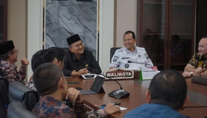 Bupati Muaro Jambi BBS Gandeng Investor China untuk Atasi Masalah SampaH