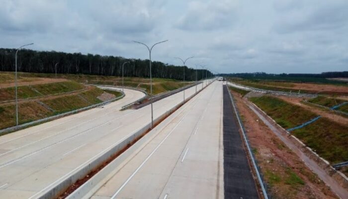 Sopir Ungkap Kondisi Sepi Jalan Tol Lampung, Tarif Mahal Jadi Sorotan