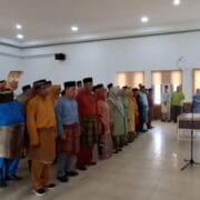 PJ Bupati Muaro Jambi Raden Najmi Lantik Puluhan Kepala Sekolah SD dan SMP di Muaro Jambi