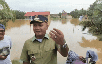 Bupati Tebo Tinjau Lokasi Banjir dan Minta Kepala Desa Laporkan Warga Terdampak Secara Aktif