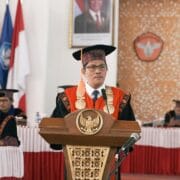 Wisuda ke-117 UNJA, Rektor Titipkan Pesan untuk Jaga Nama Baik Almamater